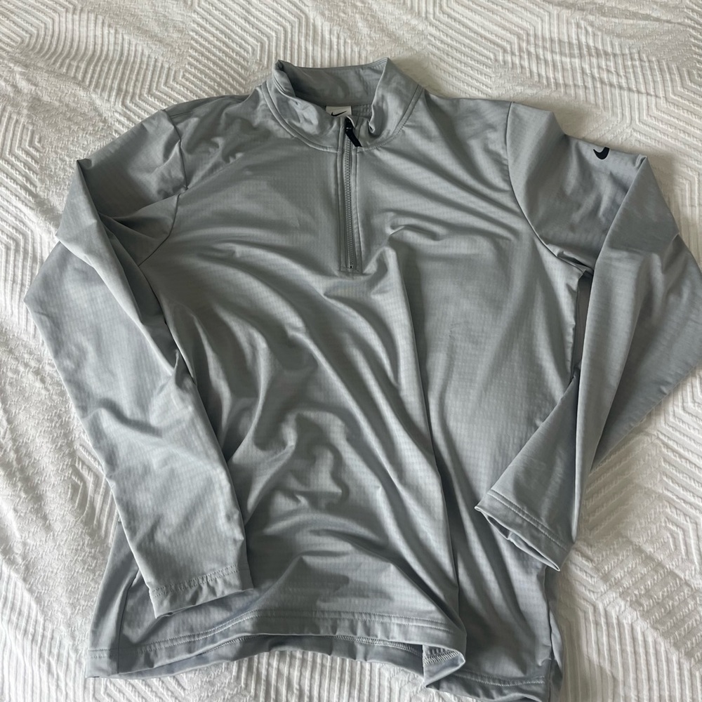 Nike | Men’s Golf | Half Zip | Light Grey